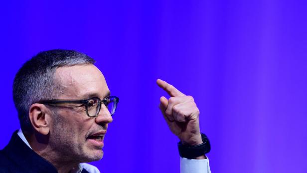 FPÖ-Obmann Kickl nimmt kein Blatt vor den Mund