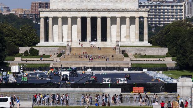 Lincoln Memorial Reflecting Pool undergoes renovation ahead of US anniversary