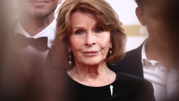 Verleihung Deutscher Filmpreis: Senta Berger prämiert.