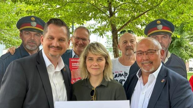 Fordern mehr Polizei_(v.l.n.r.): Marcus Franz (SPÖ-Bezirksvorsteher Favoriten), Boris Jany (FSG Polizei), Stefanie Lamp (SPÖ-Bezirksvorsteherin Ottakring), Anton Parahsl (Bezirksrat Hernals), Peter Jagsch (SPÖ-Bezirksvorsteher Hernals).