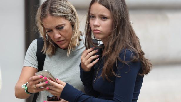 Sehr viele Österreicher haben Smartphones.