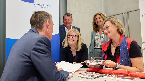AMS NÖ Beratungs- und Jobmesse für Jobsuchende 55 plus