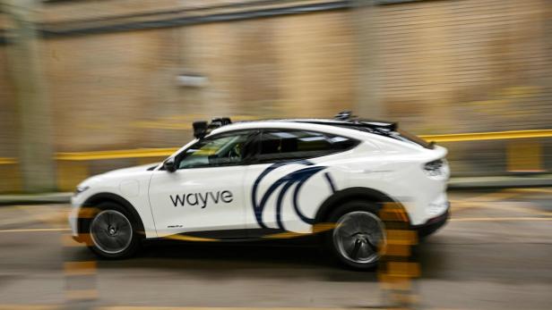 BRITAIN-ECONOMY-TRANSPORT-AUTO-AI-WAYVE