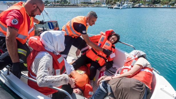 CYPRUS-MIGRATION-REFUGEES-RESCUE-EXERCISE