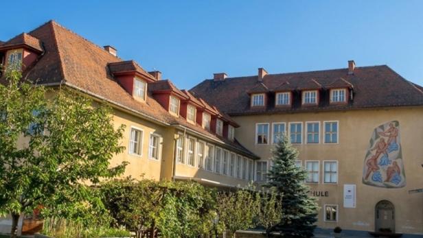 Das Josefinum in Eberau, eine private katholische Mittelschule im Bezirk Güssing, hat derzeit sieben Klassen.