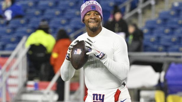 NFL: New York Giants at New England Patriots