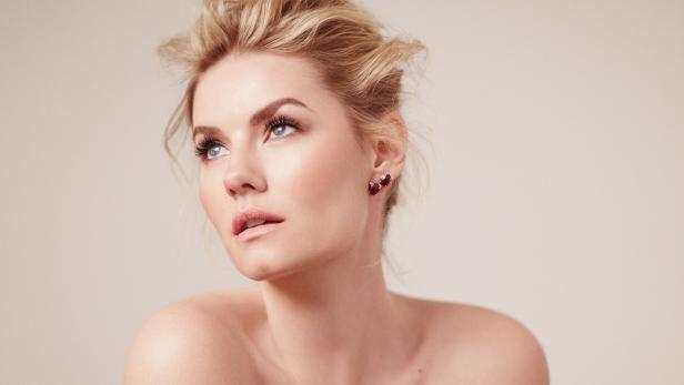 Elisha Cuthbert