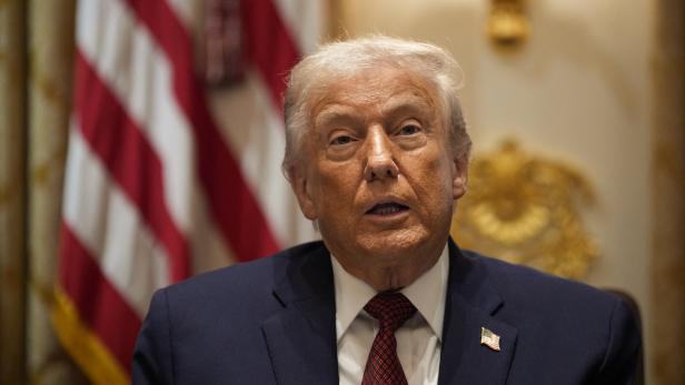 US President Trumo announces aid plan for farmers