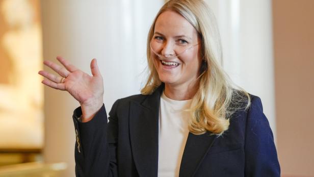 Norway's Crown Prince family holds reception for Paralympics athletes