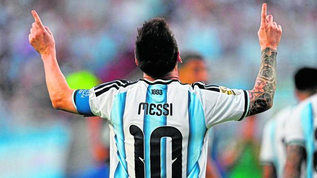 TOPSHOT-FBL-WC-2026-MATCH19-ARG-ALG