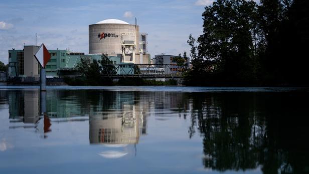 Das Schweizer Atomkraftwerk Beznau bei Dottingen gehört zu den ältesten weltweit und soll laut Betreiber bis 2033 in Betrieb bleiben.