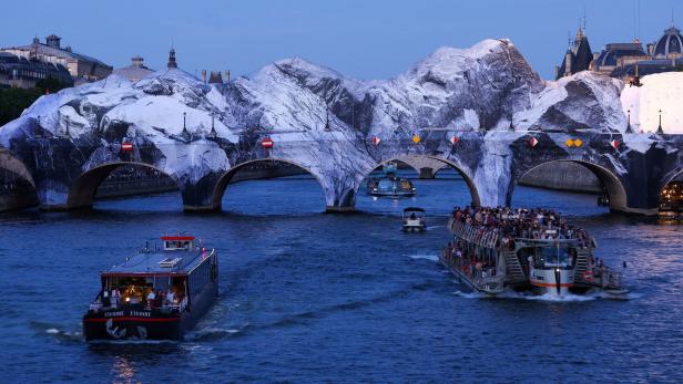 Das Kunstwerk  "La Caverne du Pont Neuf" vom französischen Künstler JR 