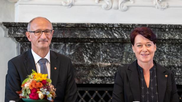Der Tiroler Landeshauptmann Anton Mattle (ÖVP) und Landtagspräsidentin Sonja Ledl-Rossmann.