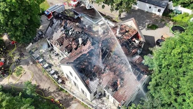 Das Gasthaus am Bisamberg brannte bis auf die Grundmauern ab.