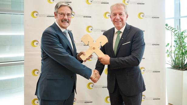 Erwin Tinhof zum neuen Raiffeisen-Generalanwalt gewählt