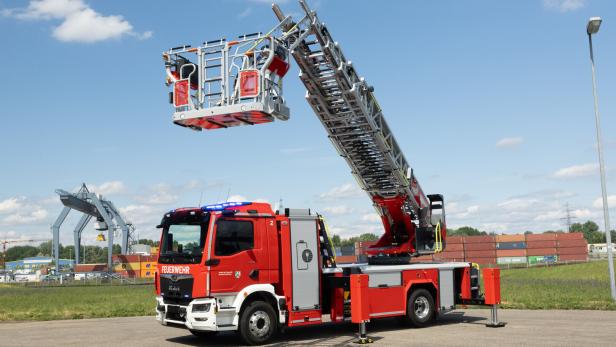 Rosenbauer Drehleiterfahrzeug