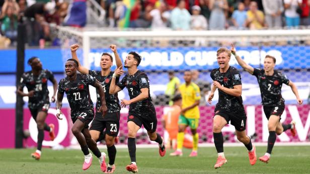 FOI-SOC-SPO-WCS-SOUTH-AFRICA-V-CANADA:-ROUND-OF-32-FIFA-WORLD