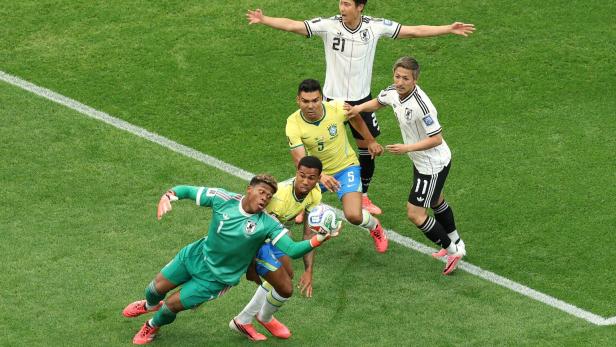 FOI-SOC-SPO-WCS-BRAZIL-V-JAPAN:-ROUND-OF-32-FIFA-WORLD-CUP-202