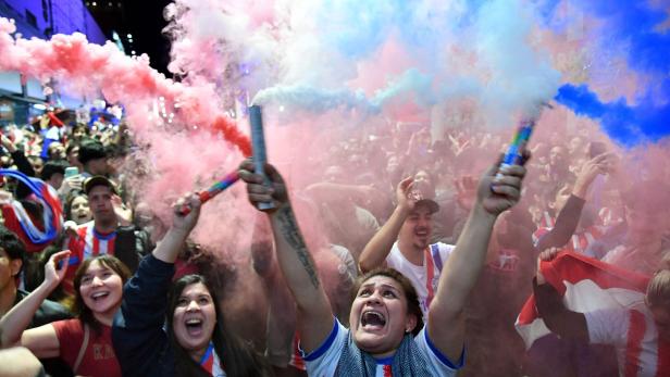 TOPSHOT-PARAGUAY-FBL-WC-2026-FANS