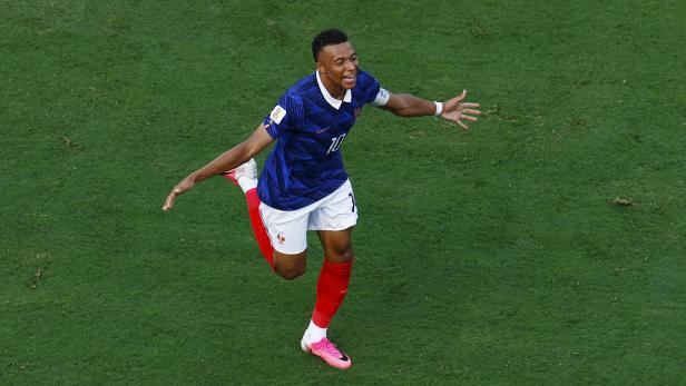 Kylian Mbappe jubelt über das 1:0 für Frankreich