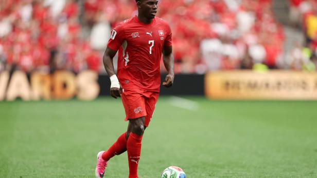 FOI-SOC-SPO-WCS-SWITZERLAND-V-CANADA:-GROUP-B-FIFA-WORLD-CUP-2