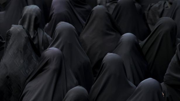 Der Iran gehört zu den Ländern mit den strengsten Bekleidungsvorschriften für Frauen.