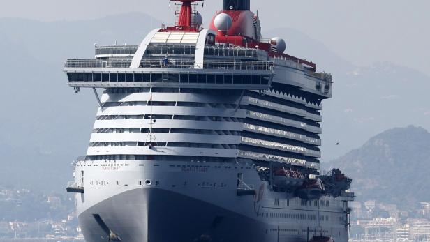 Cannes to impose daily limit of one giant cruise ship in its bay from 2026