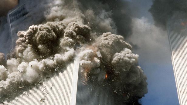 Platz 3: Hinter den Anschlägen steckt: Al-Qaida, Mossad, CIA, das &quot;Weltjudentum&quot; oder doch die Freimaurer? Dass derartige Diskussionen auch auf Wikipedia die Runde machen - wer hätte das gedacht?