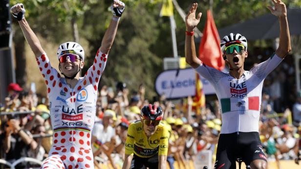Tour de France cycling tour - Stage 2