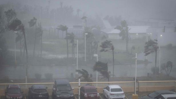 TOPSHOT-US-GUAM-MARIANA-WEATHER-TYPHOON