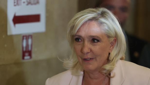 Paris appeals court verdict  Marine Le Pen