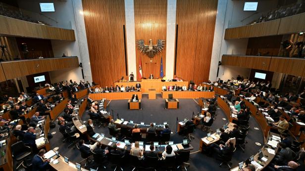 NATIONALRAT MIT GENERALDEBATTE BUDGET UND BUDGETBEGLEITGESETZ: STOCKER (ÖVP)