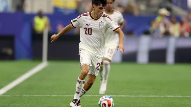FOI-SOC-SPO-WCS-PORTUGAL-V-SPAIN:-ROUND-OF-16-FIFA-WORLD-CUP-2