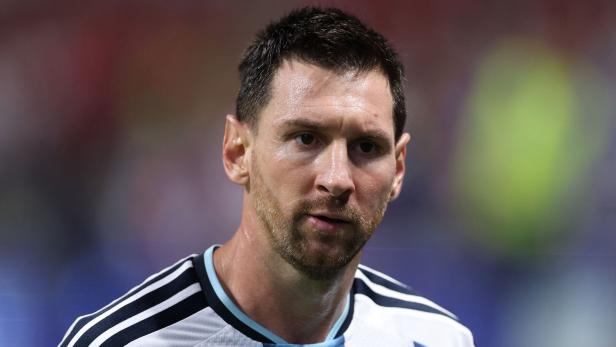 FOI-SOC-SPO-WCS-ARGENTINA-V-EGYPT:-ROUND-OF-16-FIFA-WORLD-CUP