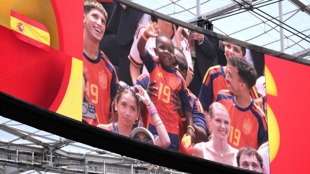 FOI-SOC-SPO-WCS-SPAIN-V-BELGIUM:-QUARTER-FINAL-FIFA-WORLD-CUP