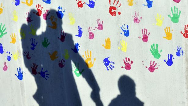 Betreuerin und Kinder