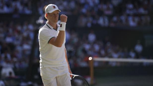 TOPSHOT-TENNIS-GBR-WIMBLEDON