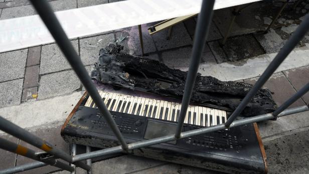 Fatal pub fire kills at least 27 people in Bangkok