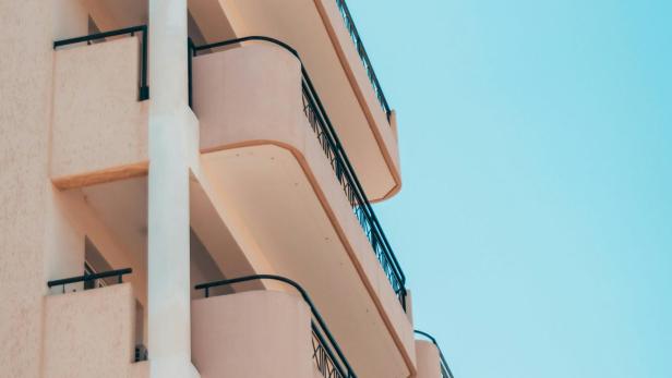 Ein Hotelbalkon in Zypern.