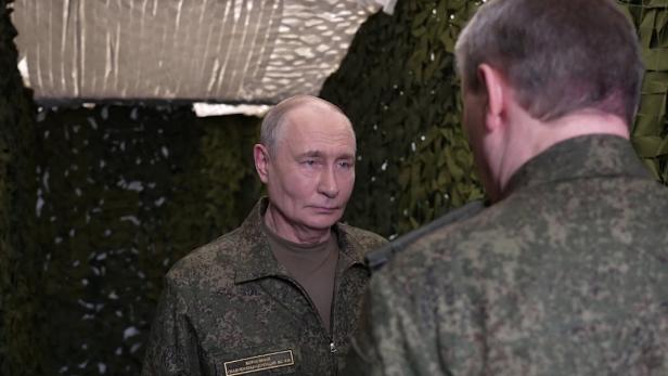 Putin in Militäruniform