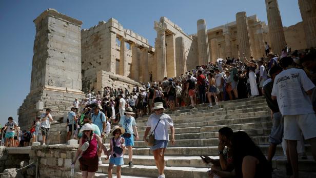 Acropolis to close from midday due to extreme heat