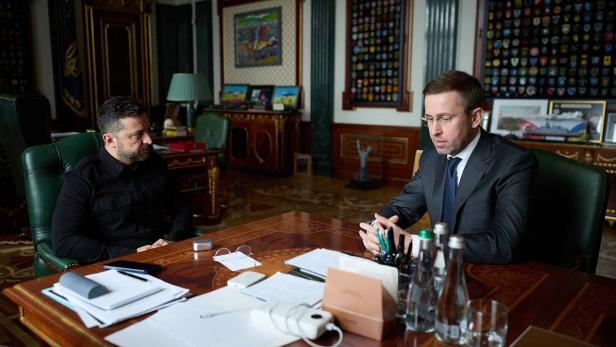 UKRAINE-RUSSIA-CONFLICT-WAR-GOVERNMENT-POLITICS