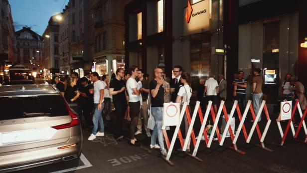 Straßensperre gegen Auto-Poser