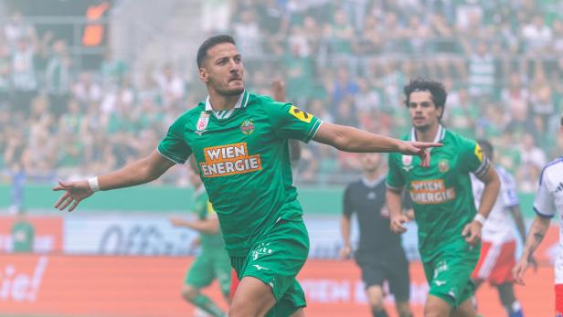 Ercan Kara jubelte für Rapid