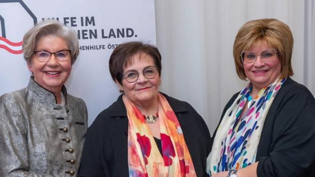 Sissi Pröll, Bundesleiterin Elfriede Straßhofer, Landesleiterin für NÖ Margit Straßhofer