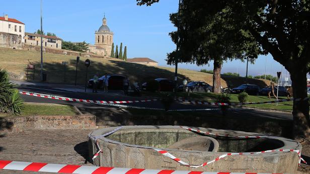 Fountain collapses killing a teenager in Ciudad Rodrigo