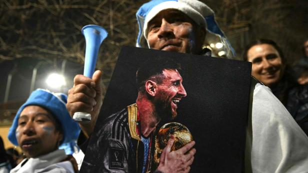 ARGENTINA-FBL-WC-2026-FANS