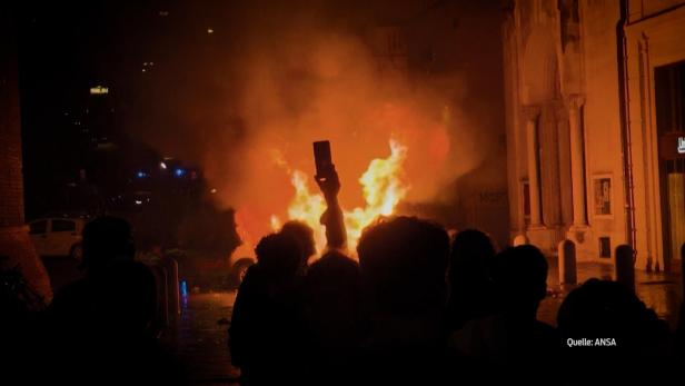 Feuer bei Protesten in Italien