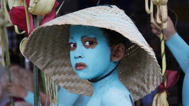 Locals perform sacred Ngerebeg ritual in Bali