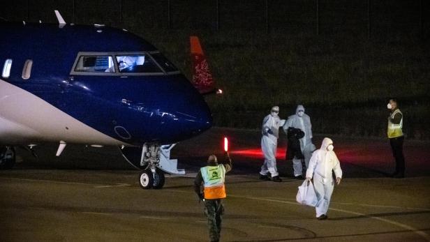 MV Hondius passengers arrive in Netherlands after hantavirus outbreak